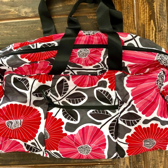 vera bradley collapsible duffel